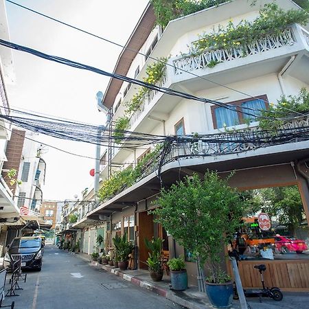 Bed and Breakfast Ghee Gelato House Bangkok Exterior foto